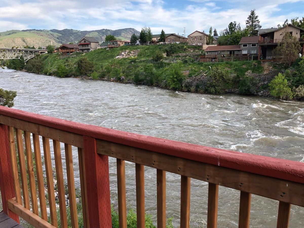 Yellowstone Riverside Cottages 가디너 외부 사진