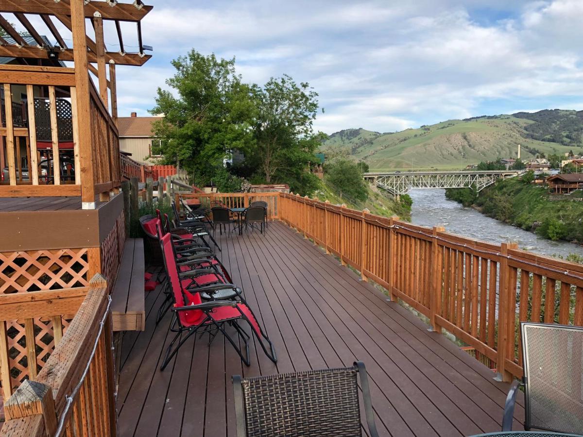 Yellowstone Riverside Cottages 가디너 외부 사진