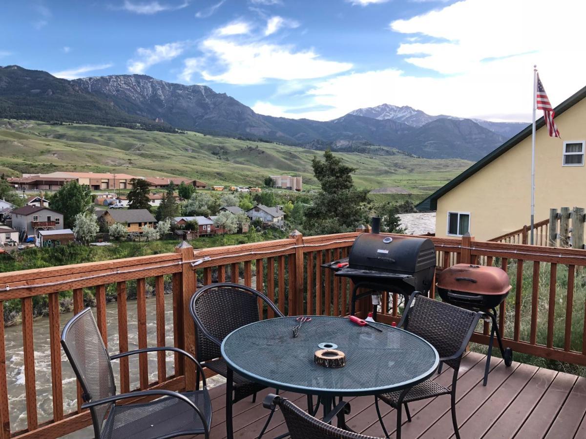 Yellowstone Riverside Cottages 가디너 외부 사진