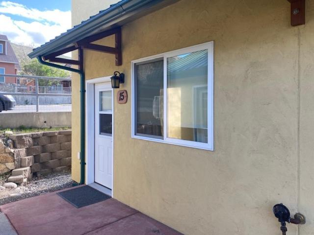 Yellowstone Riverside Cottages 가디너 외부 사진