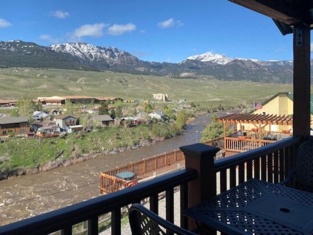 Yellowstone Riverside Cottages 가디너 외부 사진