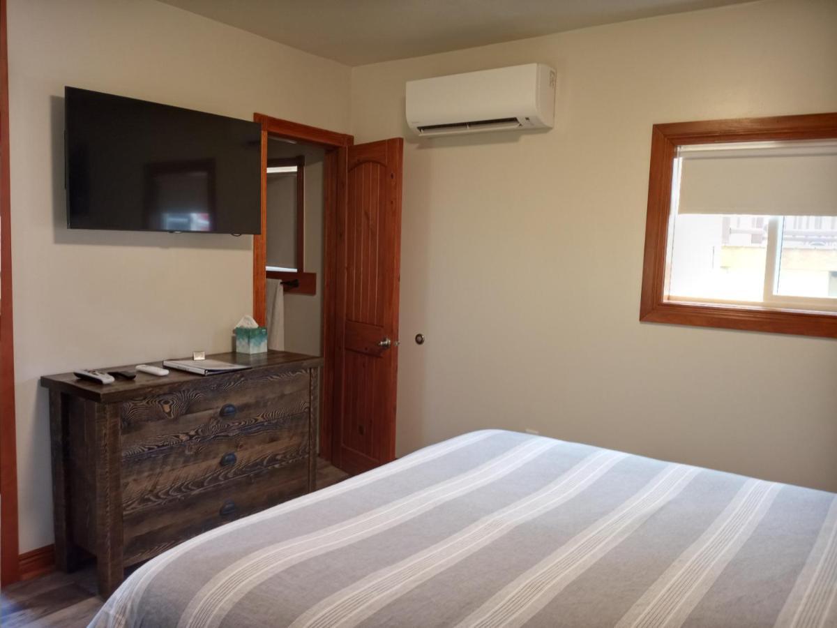Yellowstone Riverside Cottages 가디너 외부 사진
