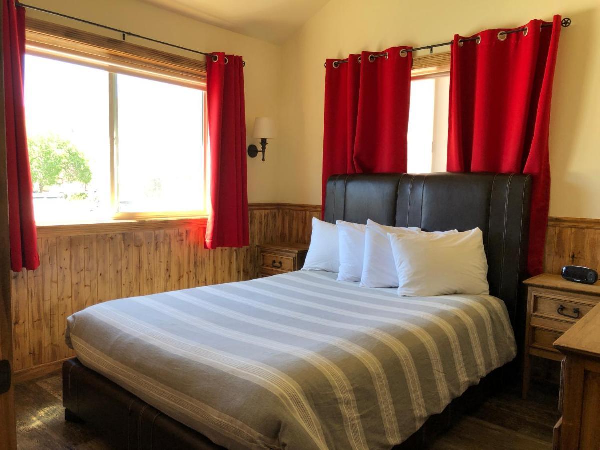 Yellowstone Riverside Cottages 가디너 외부 사진