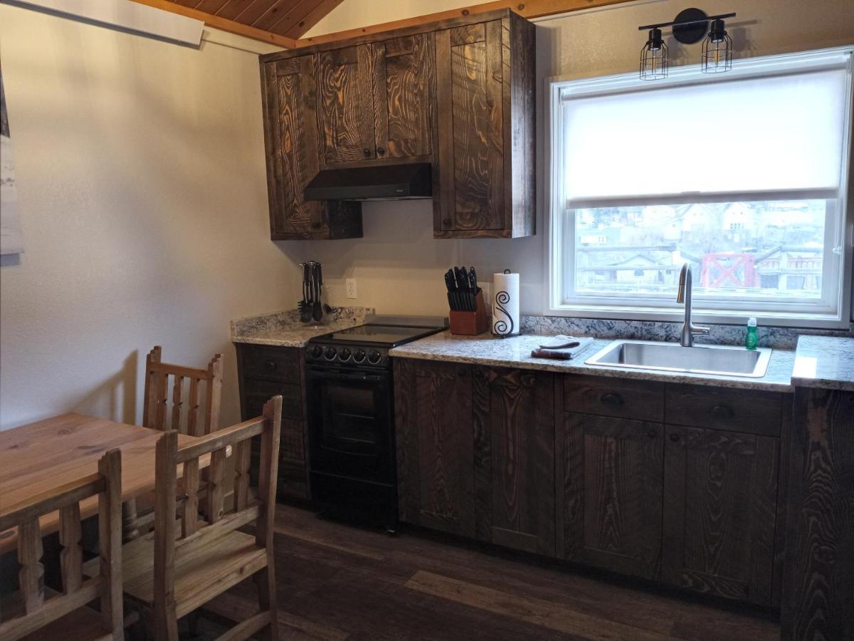 Yellowstone Riverside Cottages 가디너 외부 사진