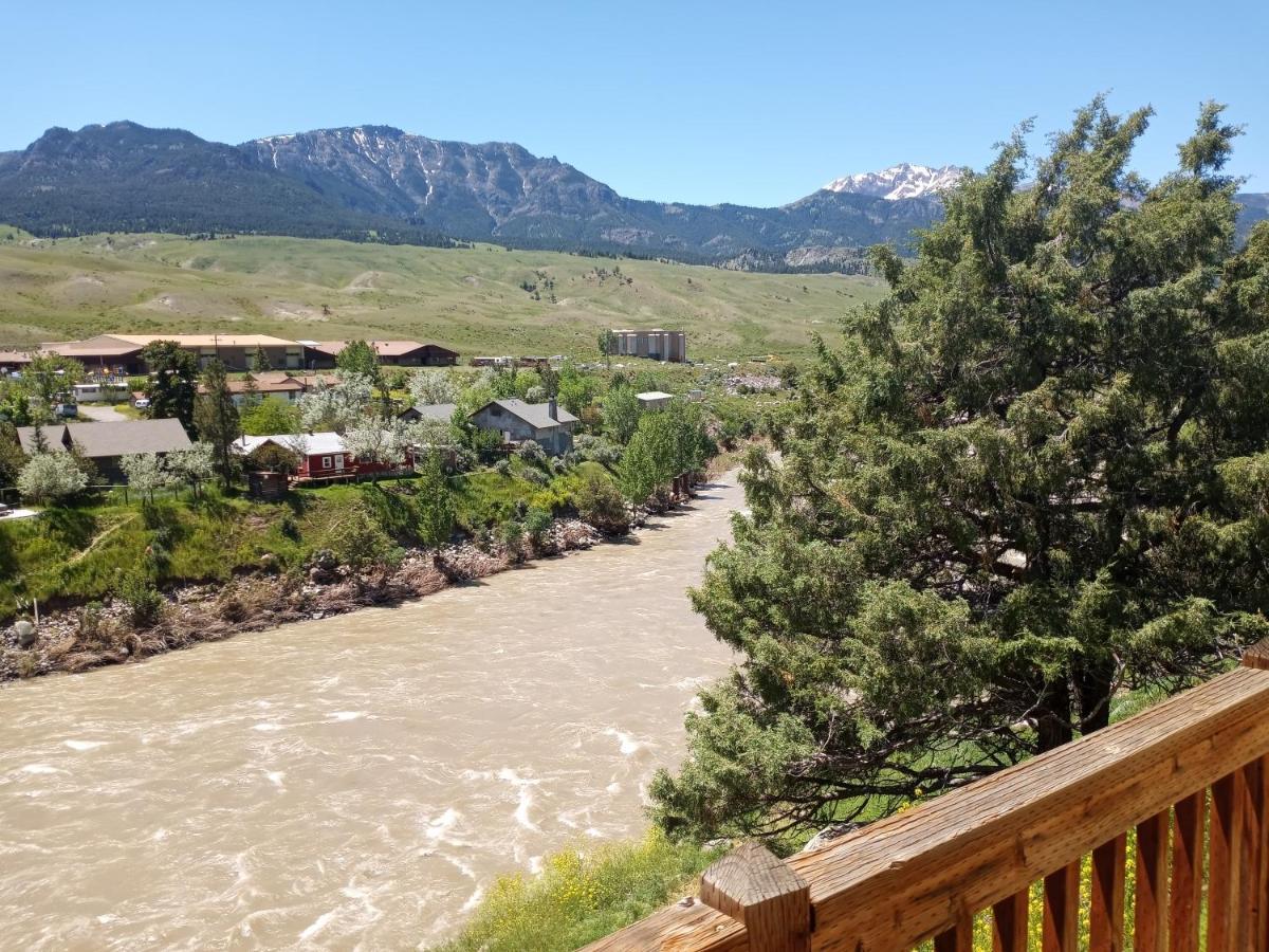 Yellowstone Riverside Cottages 가디너 외부 사진