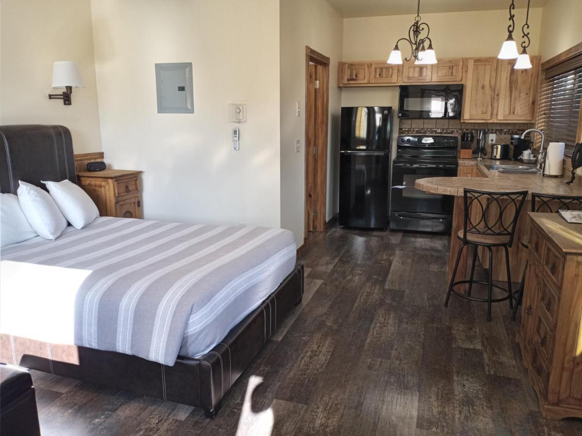Yellowstone Riverside Cottages 가디너 외부 사진
